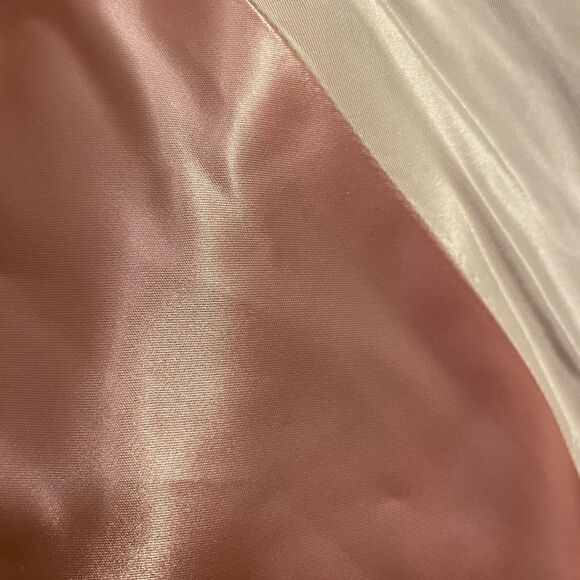 Tree Skirt Vintage Pink and White Satin with a Lace Border 40 inches Round - Picture 15 of 16